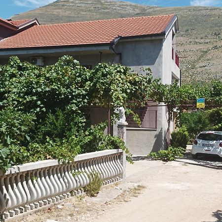 Gm - Studio Apartment Trebinje Eksteriør billede