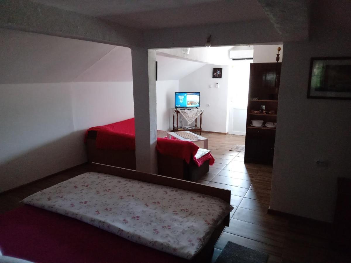 Gm - Studio Apartment Trebinje Eksteriør billede